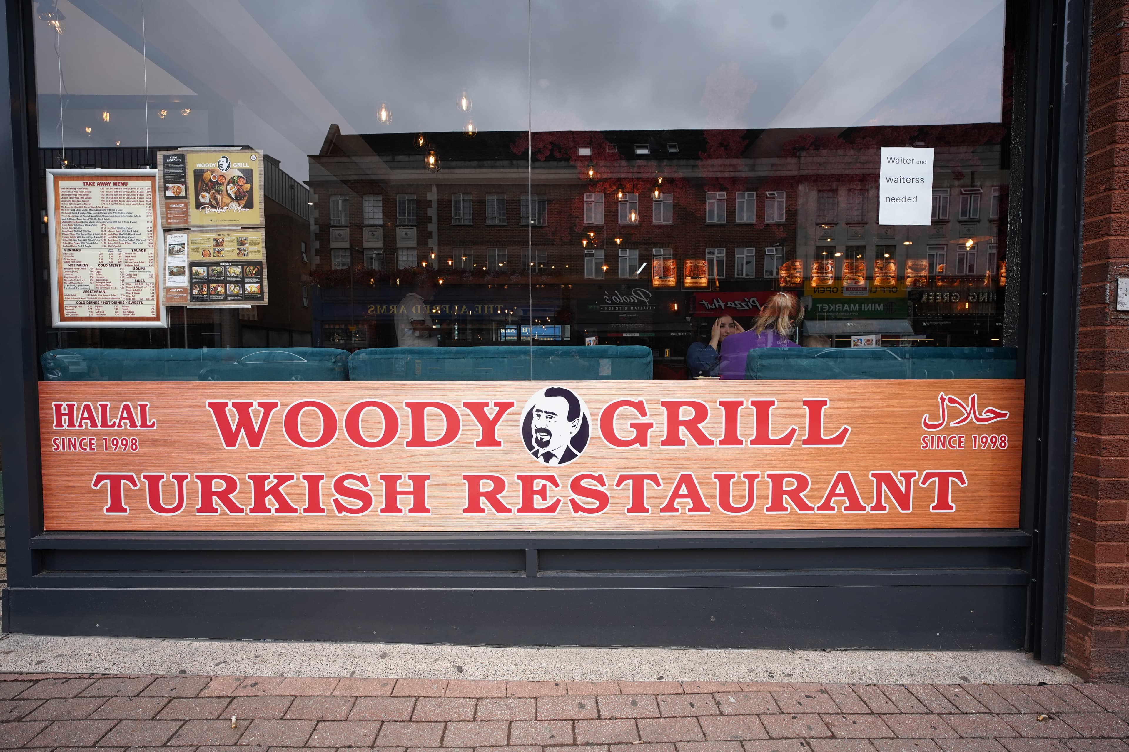 Woody Grill North Harrow Interior